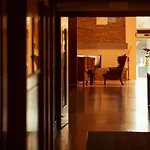 Horse & Jockey 4* 호스 앤드 조키