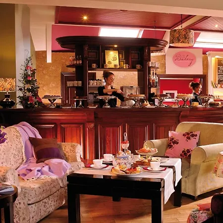 Horse & Jockey 4*