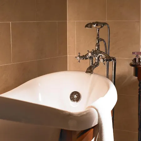 Horse & Jockey 4* هورس أند جوكي