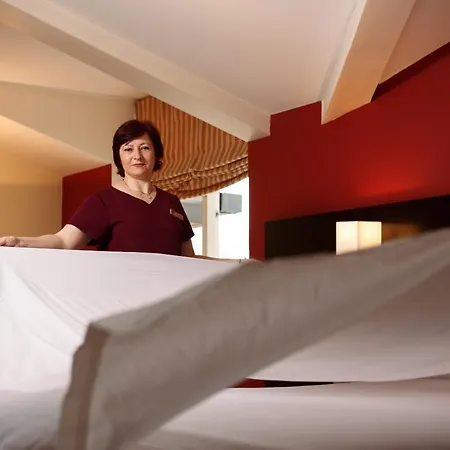 Horse & Jockey 4* هورس أند جوكي