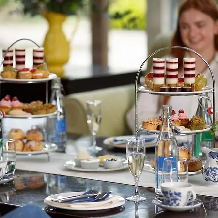 Horse & Jockey 4* هورس أند جوكي