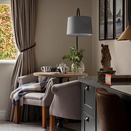 Horse & Jockey 4* هورس أند جوكي