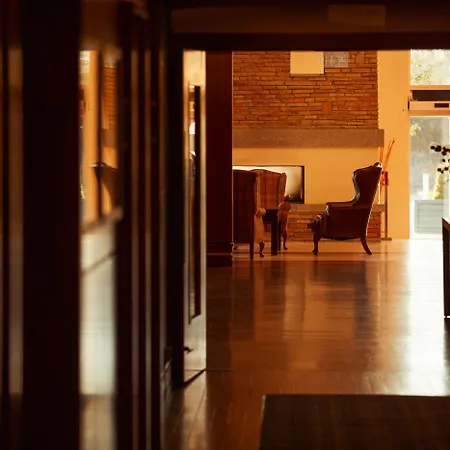 Horse & Jockey 4* 호스 앤드 조키