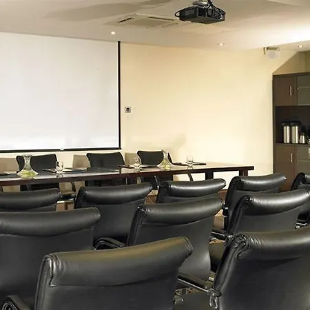 Horse & Jockey 4* هورس أند جوكي