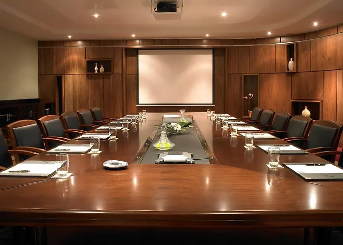 Отель Horse & Jockey