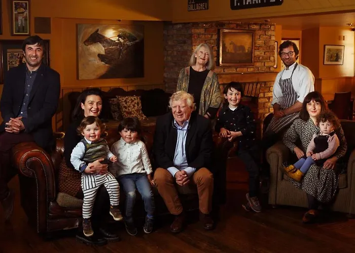 Отель Horse & Jockey