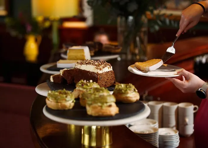 Отель Horse & Jockey Хорс-энд-Джоки