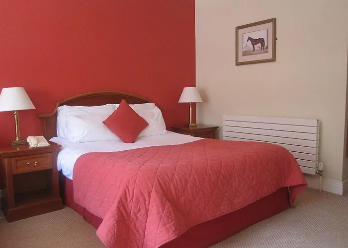 Horse & Jockey Отель