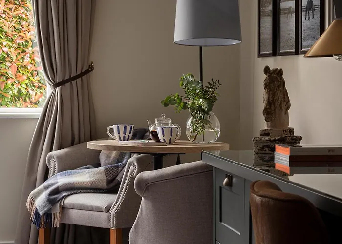 Horse & Jockey 4* Хорс-энд-Джоки