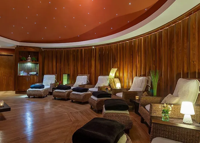 Horse & Jockey Отель