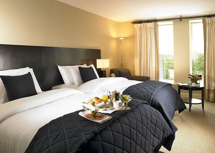 Отель Horse & Jockey