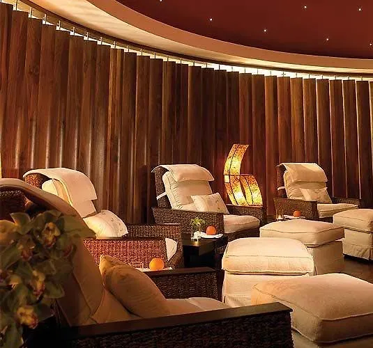 Отель Horse & Jockey Хорс-энд-Джоки